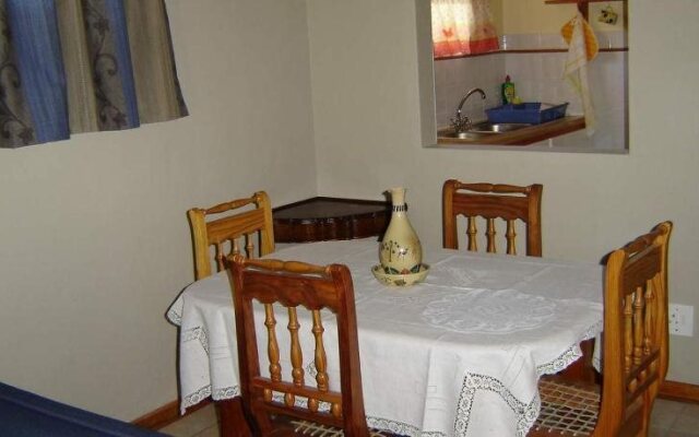 Cedar Lodge Guest House