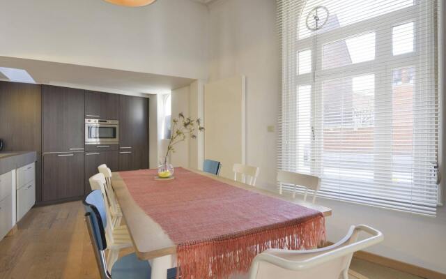 Zurenborg Area Apartments