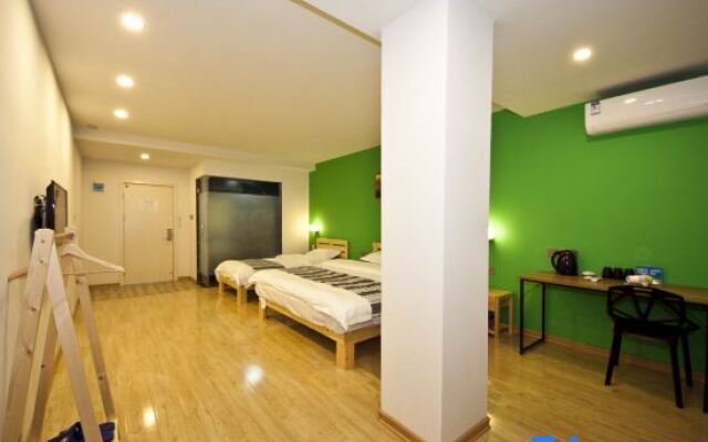 Youyou Qilan Hostel