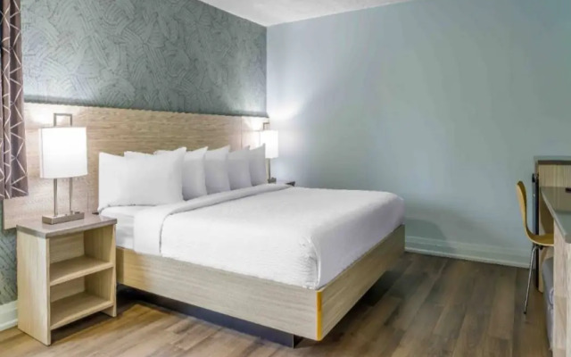 Motel 6 Niagara Falls, ON – Near the Falls