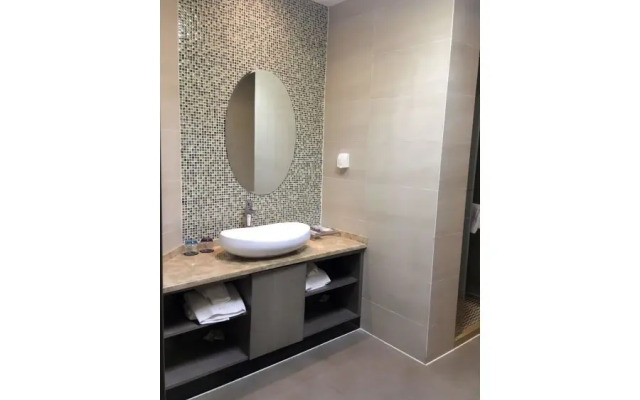 Lavande Hotel (Beijing Universal Resort, Jiukeshu Metro Station)