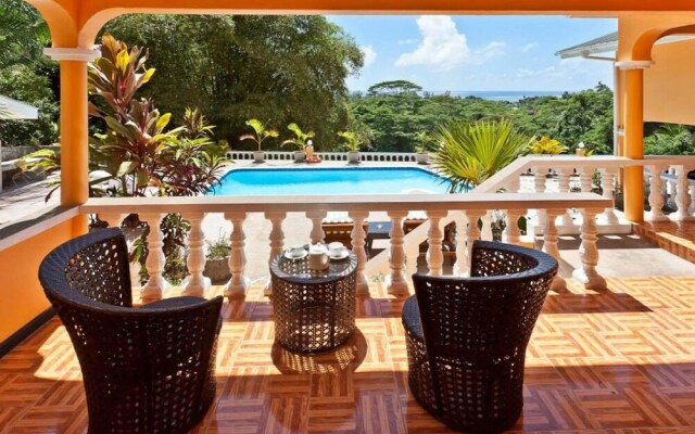 Villa With 6 Bedrooms in Au Cap, With Wonderful sea View, Private Pool