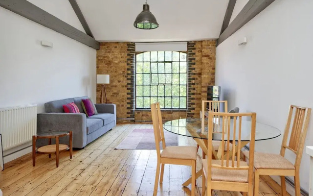 Spacious 1 Bed 1 Bath Southwark