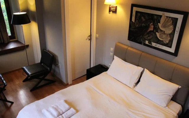 Tsarbou Guesthouse
