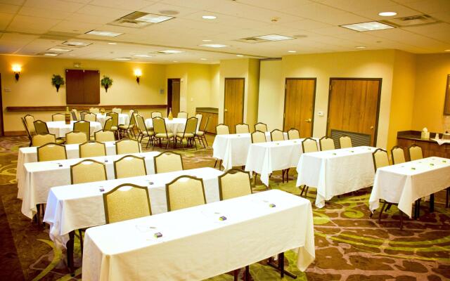 Hampton Inn and Suites College Station