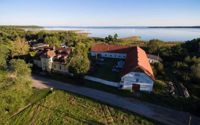 Folwark Łuknajno nad Jeziorem Śniardwy