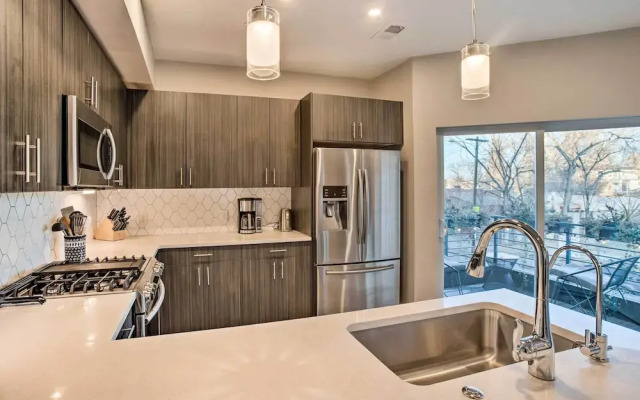 Trendy Denver Townhouse ~ 3 Miles to Downtown!