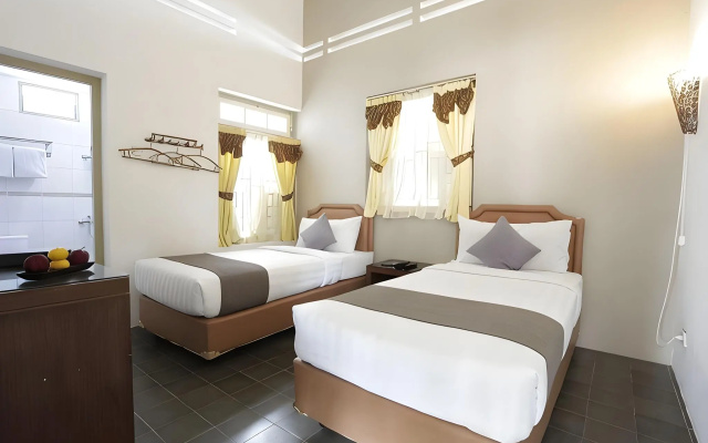 Taman Yuwono Heritage Malioboro by Natt's Hospitality – Guest Rooms – Yogyakarta