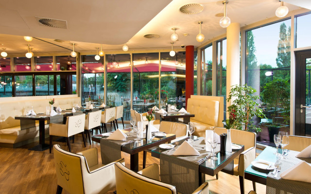 adrema hotel
