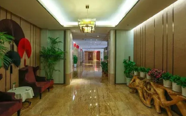 Phoenix Mountain Hotel