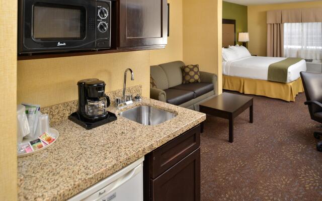 Holiday Inn Express Hotel & Suites Charlotte by IHG