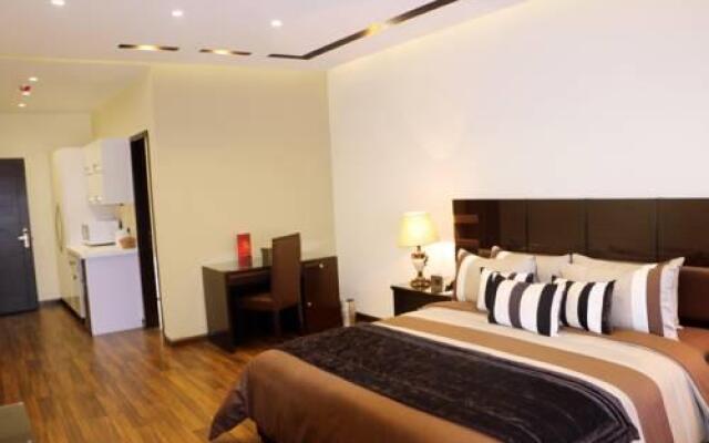 Royaute Luxury