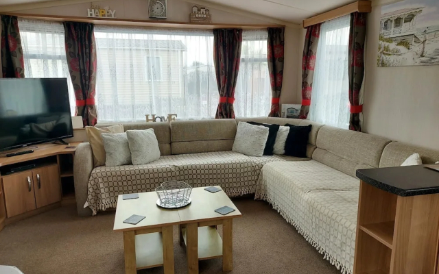 Cozy Coastal Retreat in Brean - фото 5