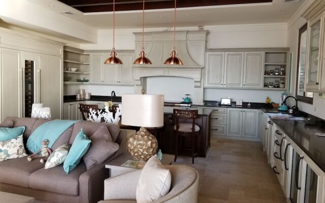 Casa De Noche Five Bedroom Villa