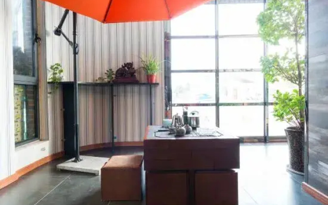 Yixian Sunshine Travel Inn (Xinxiang Hongmen University Town Branch)