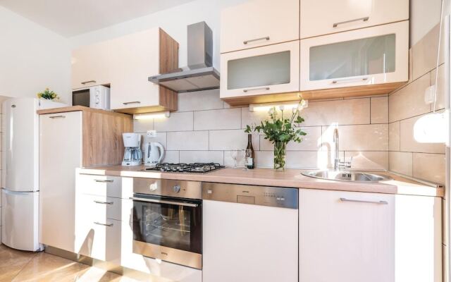 Amazing Home in Razanac With 2 Bedrooms and Wifi