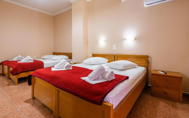 Faros 2 Hotel