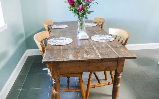 5 Distillery Cottages