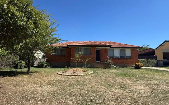 Scullin 3BR House, Free WiFi, Netflix, Parking