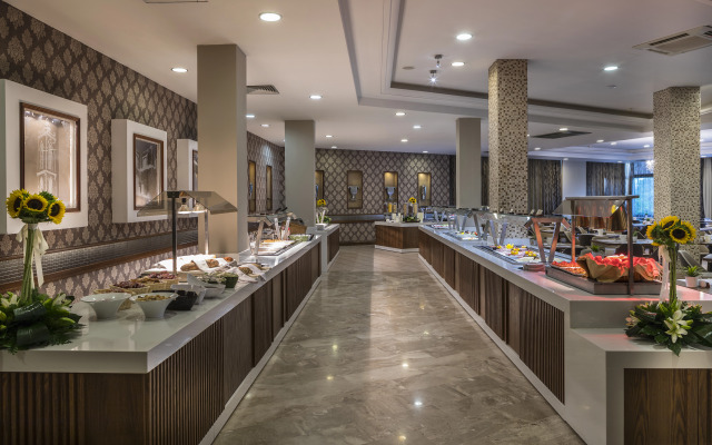 Pavlo Napa Beach Hotel