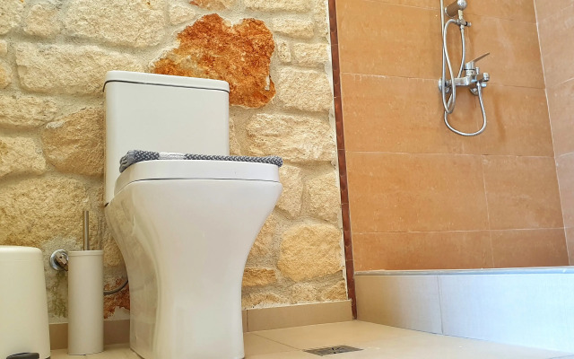 Bungalow White Apartments and Suites