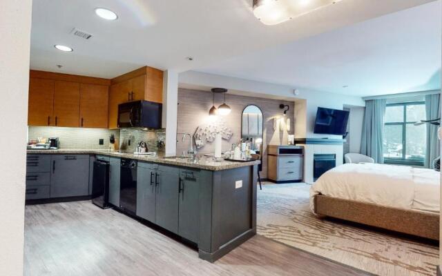 Village Monache #214 condo