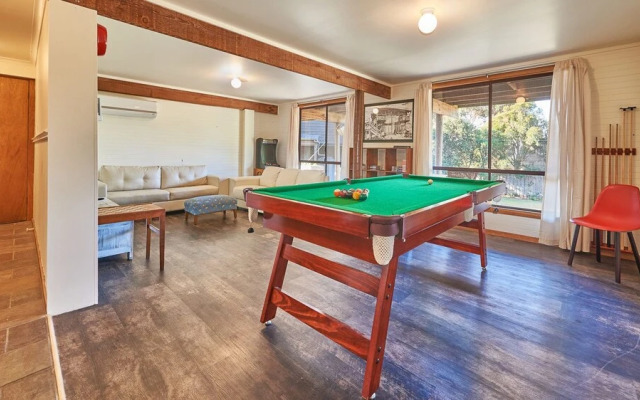 9 Boat Creek by the beach in Ventnor