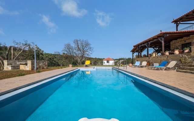Athina Traditional Villa