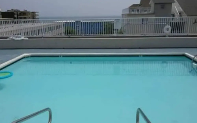 Astoria 205 - 2 Br Condo
