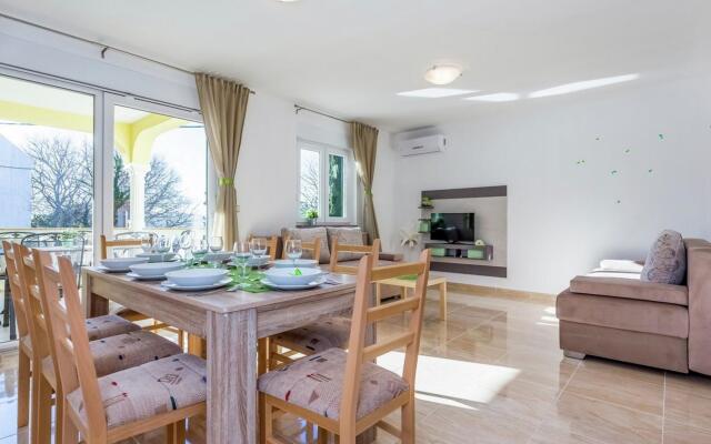 Contemporary Holiday Home in Dramalj