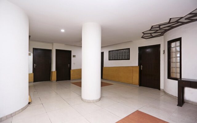 OYO 1824 Hotel Grand Peepal