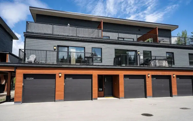 The RendezView by Revelstoke Vacations