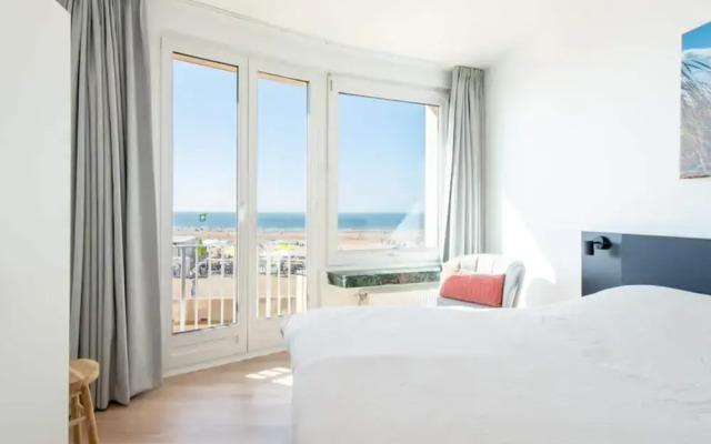 Renovated Apartment With sea View in Mariakerke