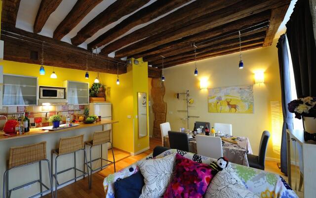 B1DF Four by Four in París