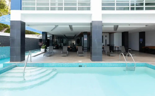 The Farallon Beach Condo by Acomodo
