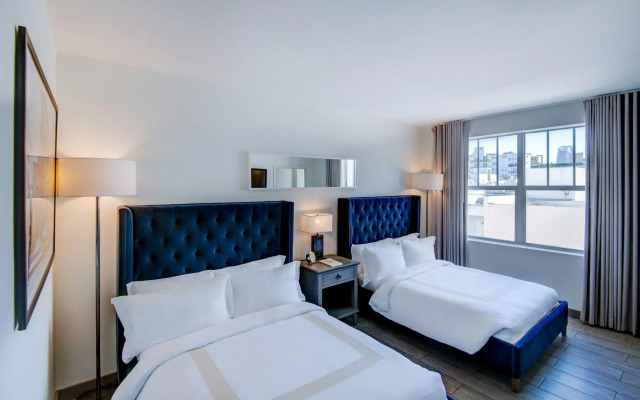 Clinton Hotel South Beach