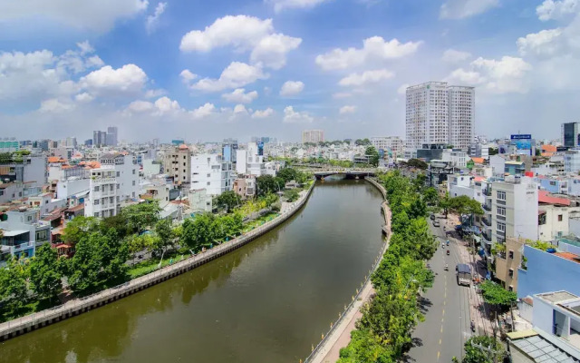 Place In Saigon Apartment