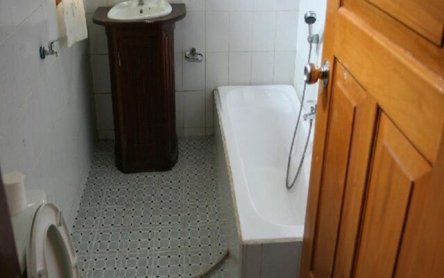 Sittwe Shwe Thazin Hotel