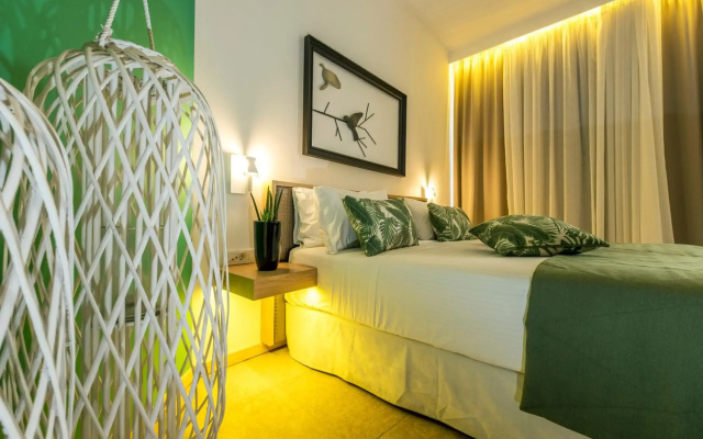 Kalamaki Luxury Suites