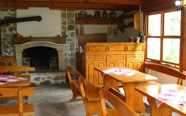 Guest House Dangulevi