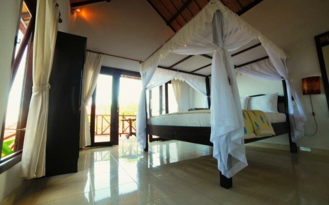 Warung Ary & Home Stay
