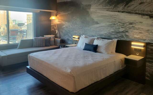 Cambria Hotel Niagara Falls