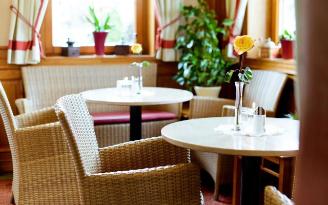 Dorf Café