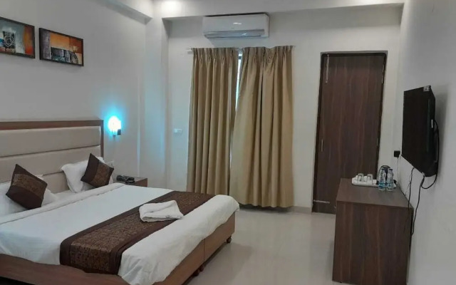 Hotel The Luxem
