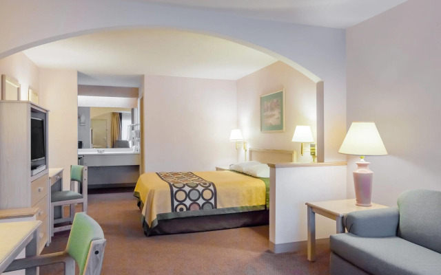Super 8 by Wyndham Jasper TX