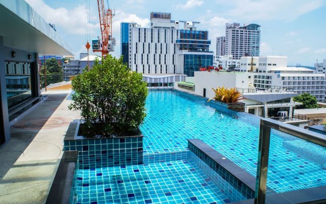 Sixty Six Pattaya Beach Road Apartment