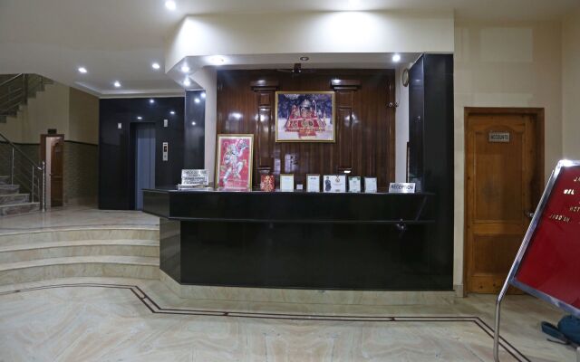 OYO 7358 Hotel Jagdish Residency
