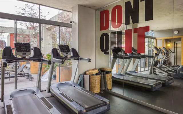 Casa Londres by Kukun