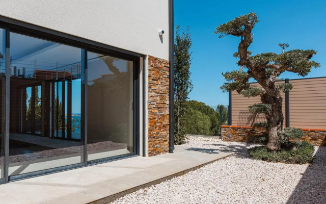 Regina's Banyuls - Modern and brand new house