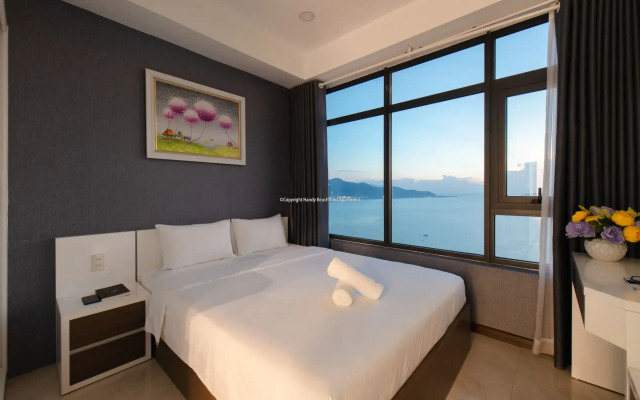 Handy Beachfront Apartment